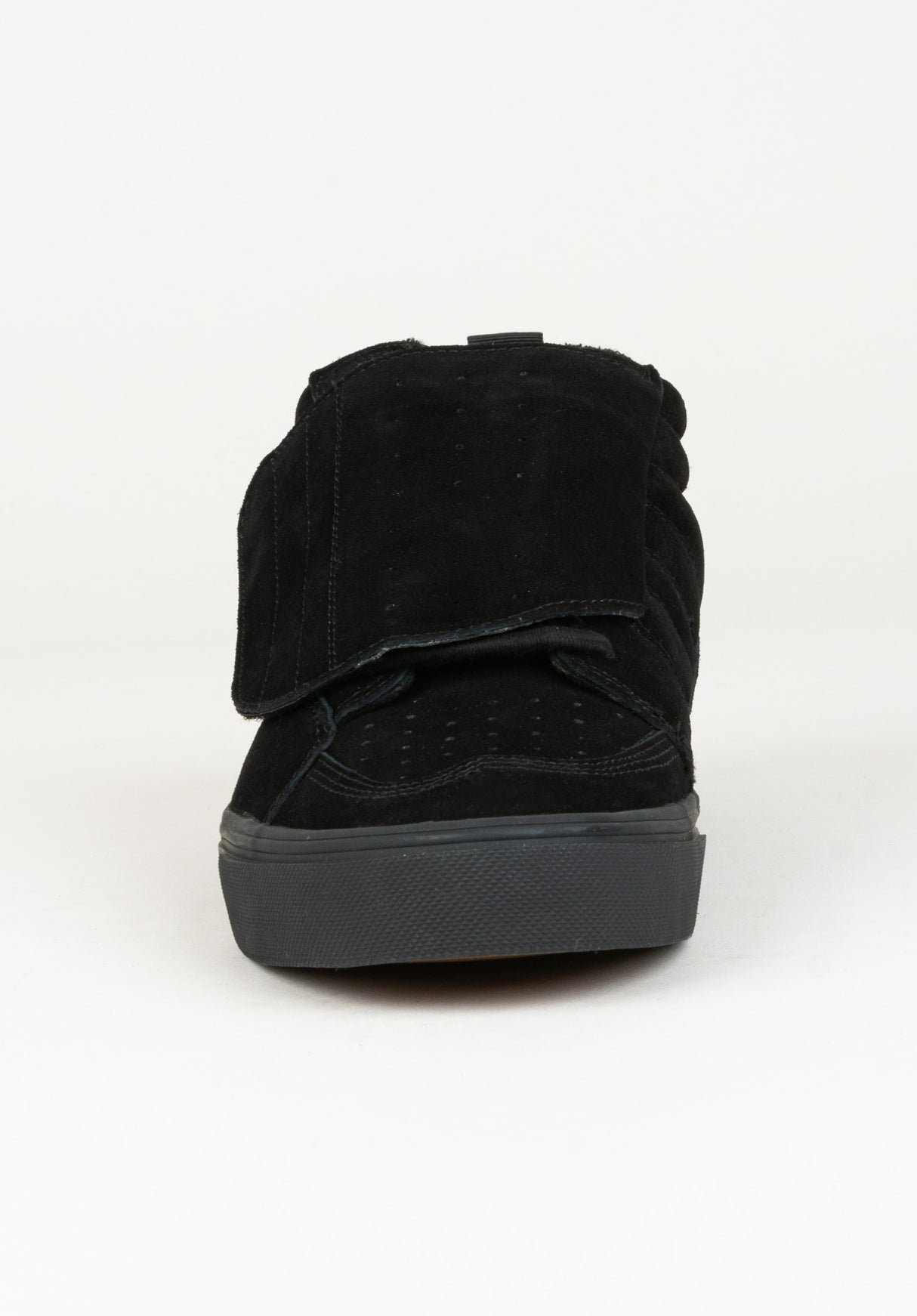 Iconic Hi black-black Closeup1