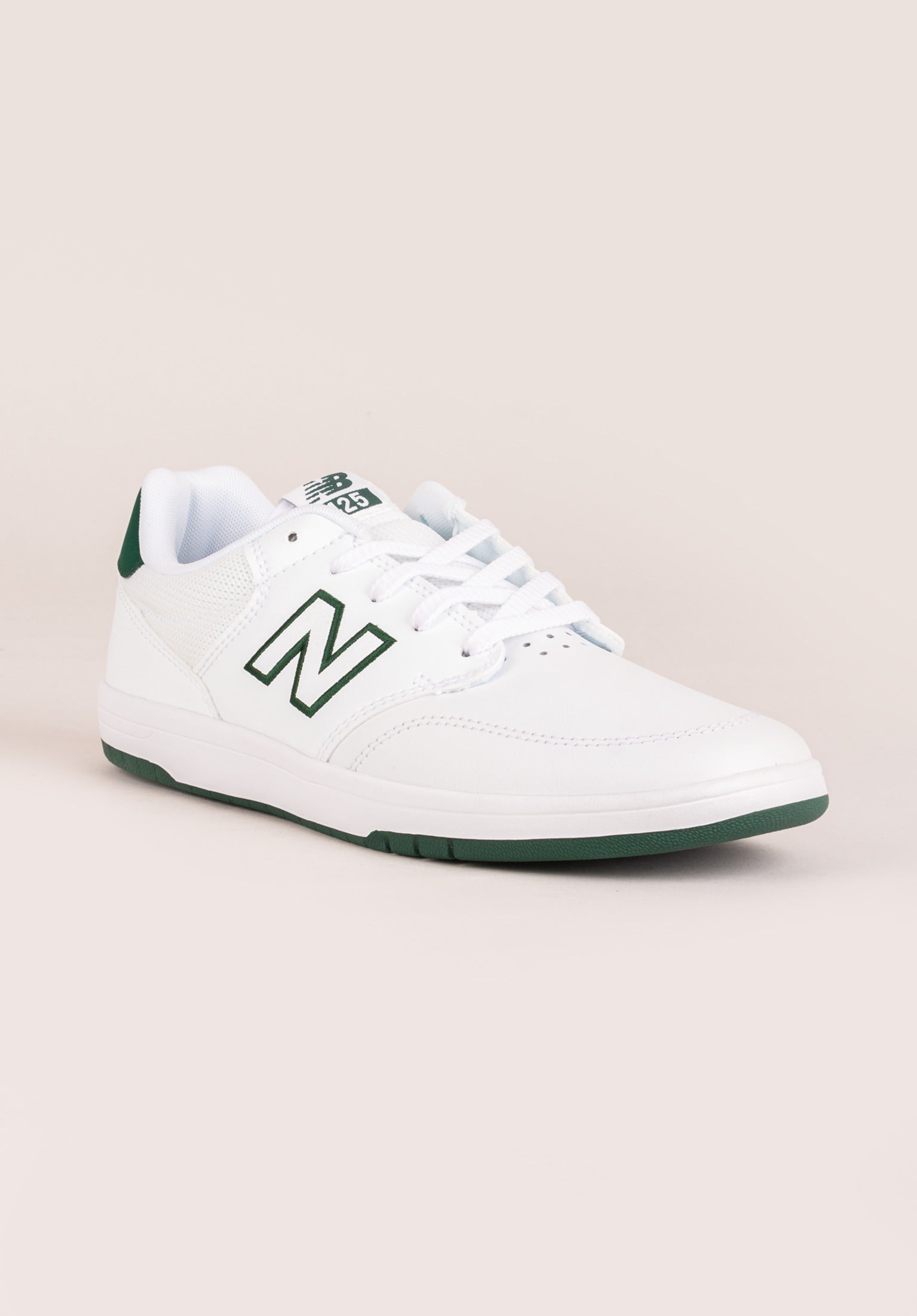 NM425 New Balance Numeric Mens Shoes in white green for c TITUS