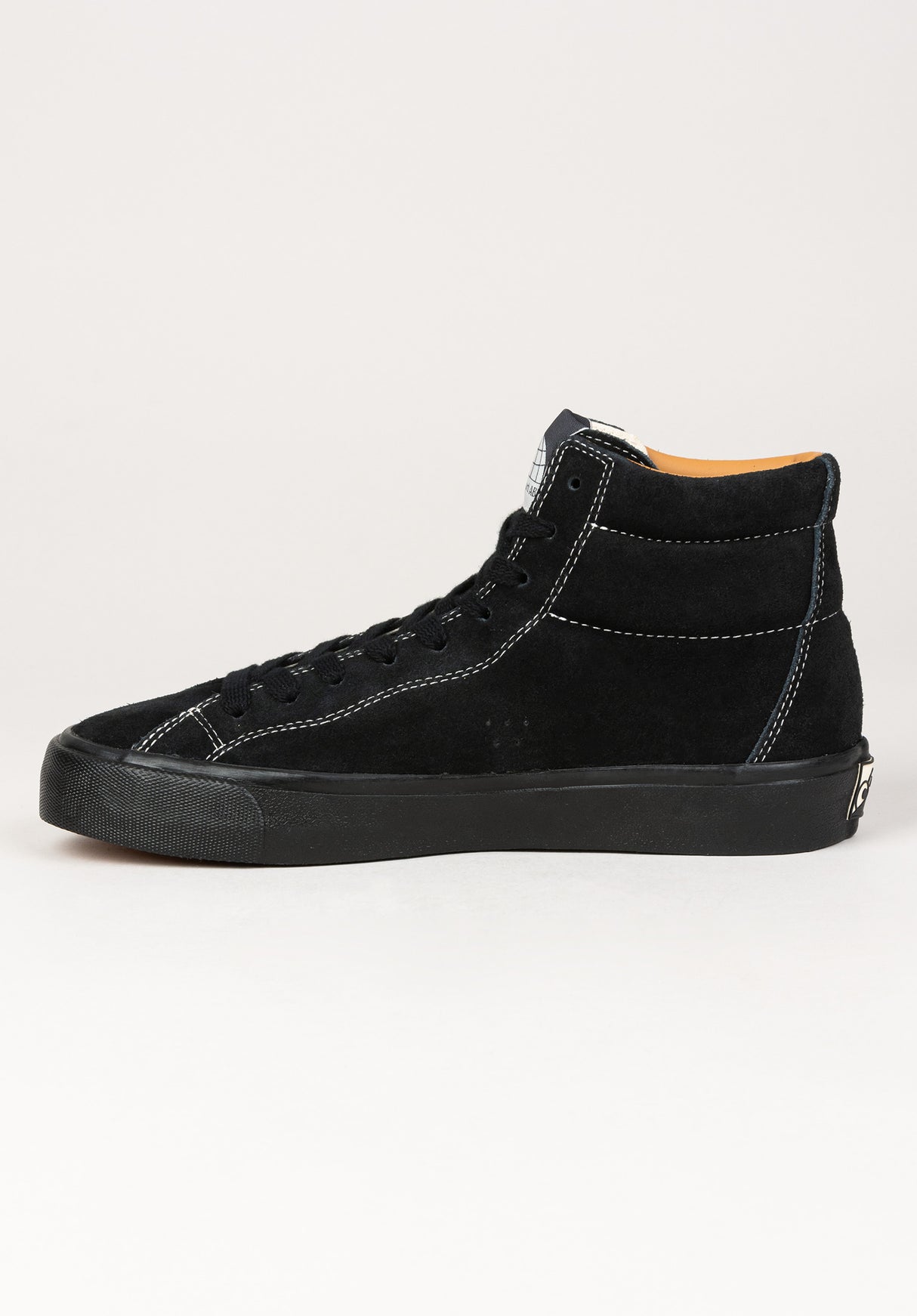 VM003 Suede Hi black-black-white Oberansicht