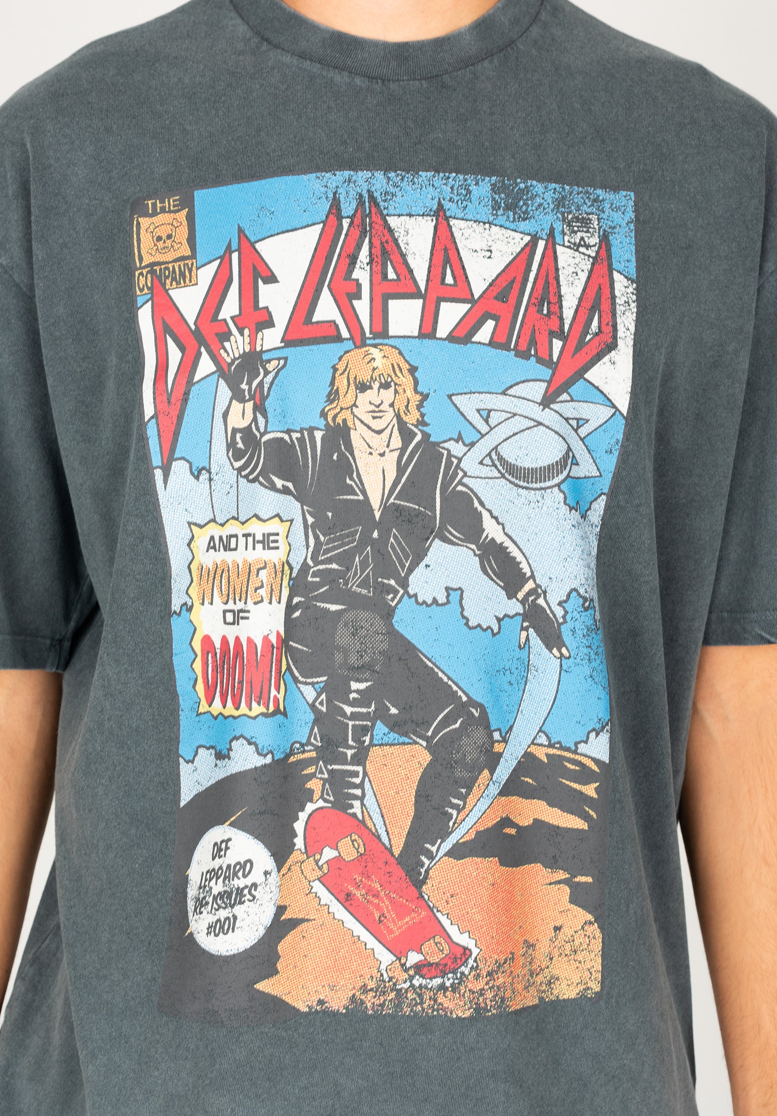 Def Leppard Women Of Doom Re Covered T Shirt in washedblack for Men TITUS