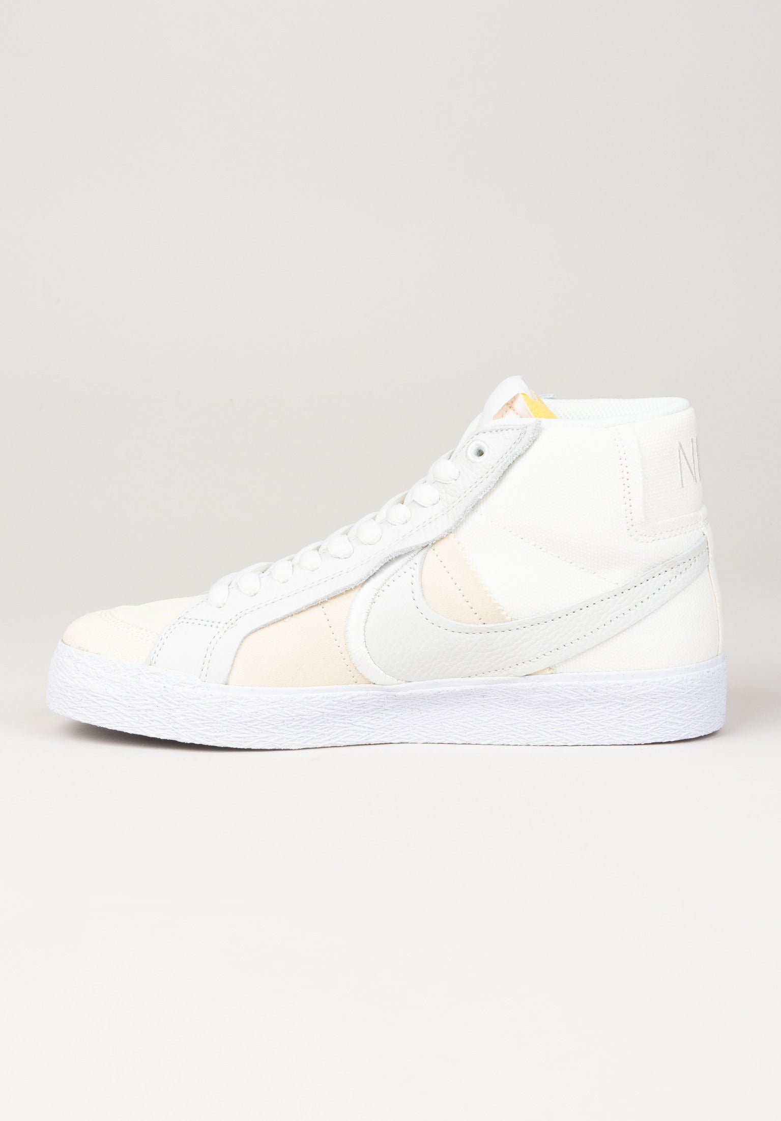 Zoom Blazer Mid Premium Nike SB Mens Shoes in summitwhite summitwhite for c TITUS