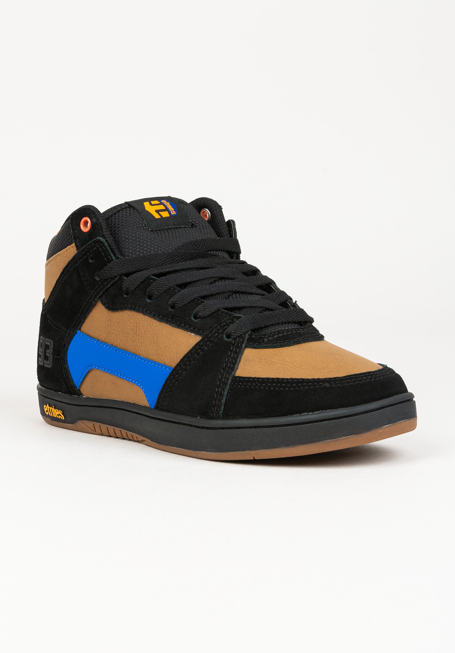 Black and yellow store etnies