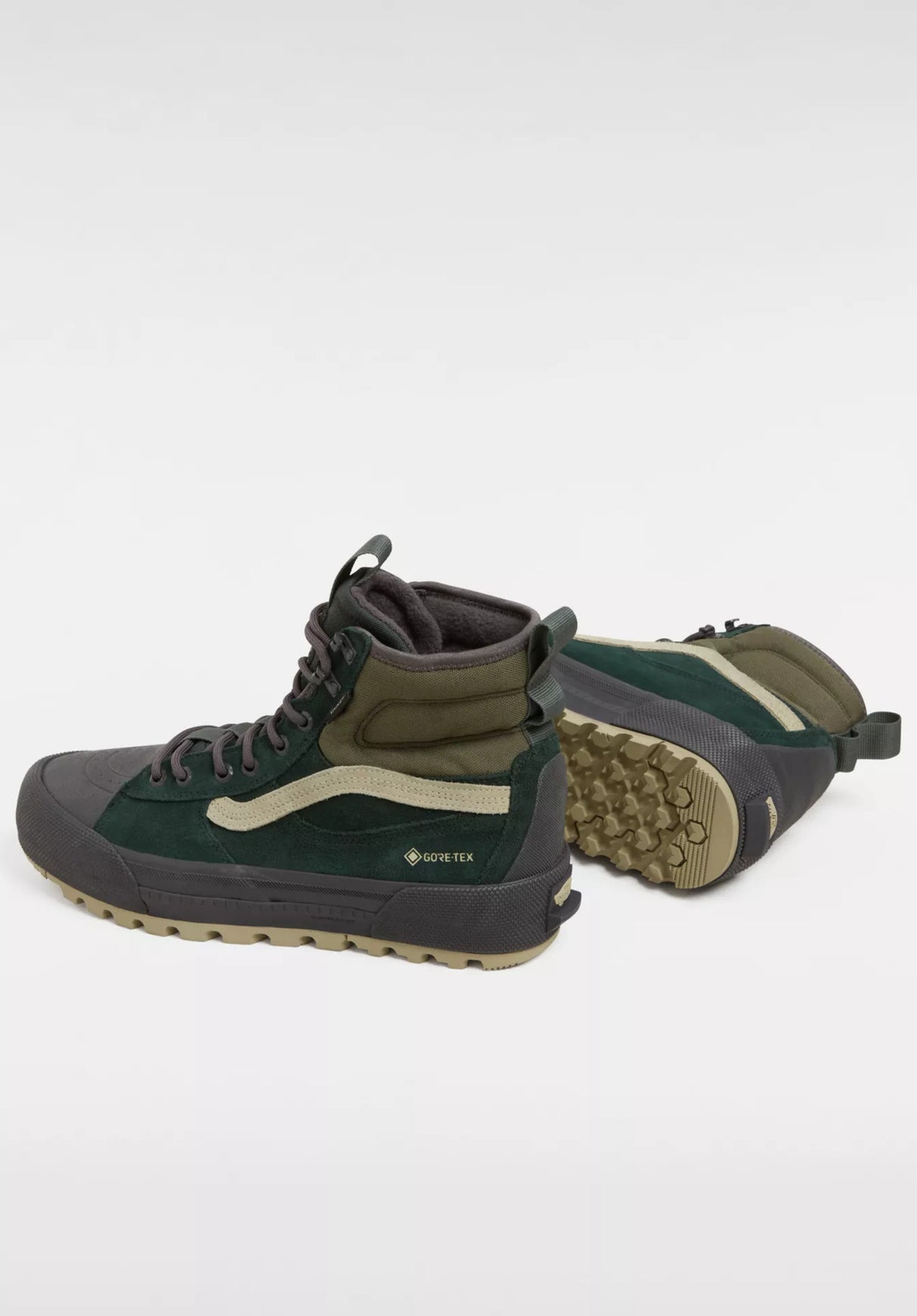 Sk8-Hi Gore-Tex scarab-grapeleaf Closeup1