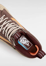 Sk8-Hi MTE Waterproof taupe Closeup1