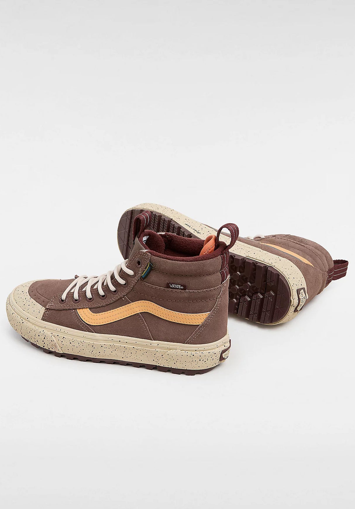 Sk8-Hi MTE Waterproof taupe Closeup2