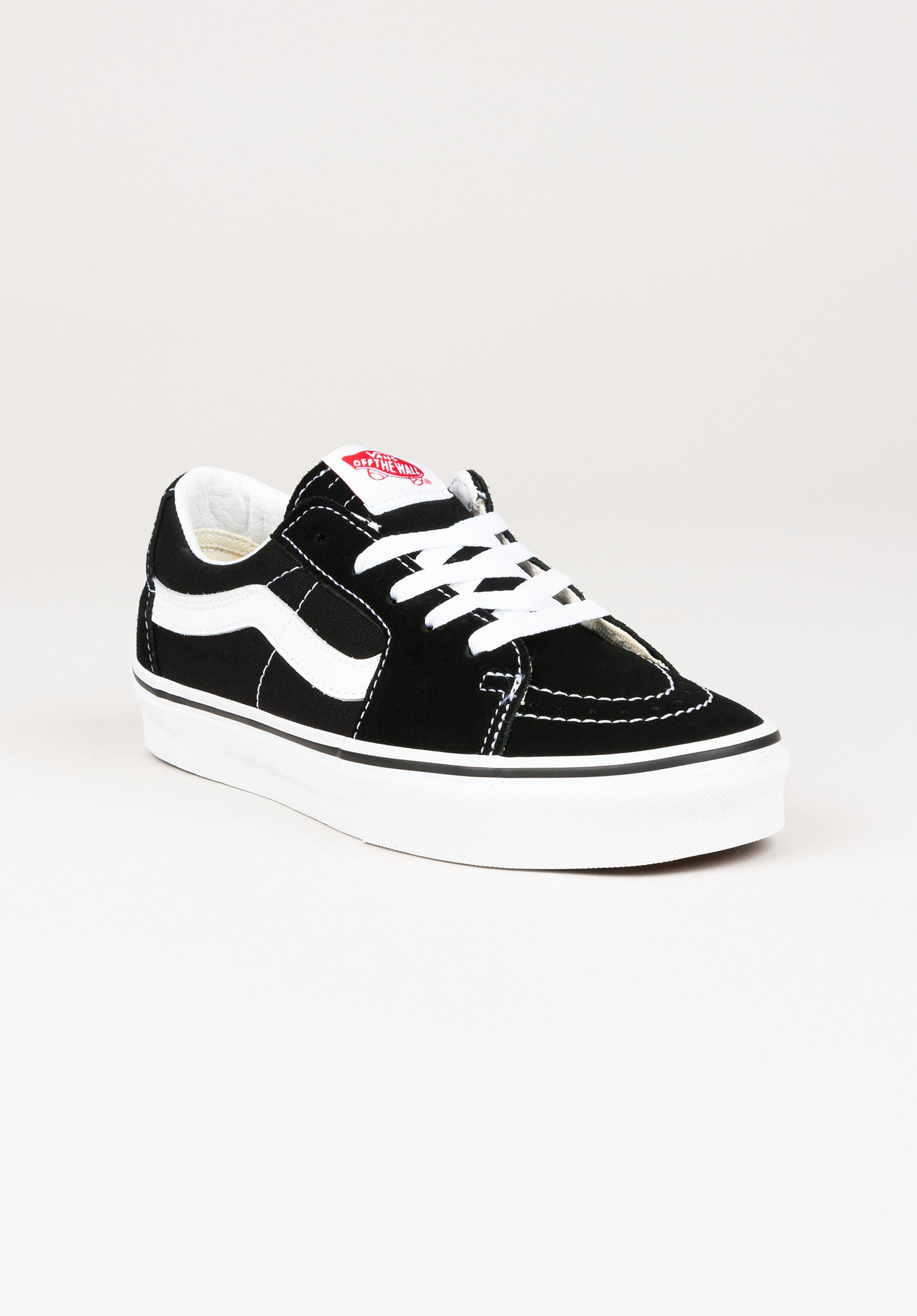 SK8 Low Vans Womens Shoes in black truewhite for c TITUS