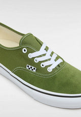 Skate Authentic green-white Closeup2