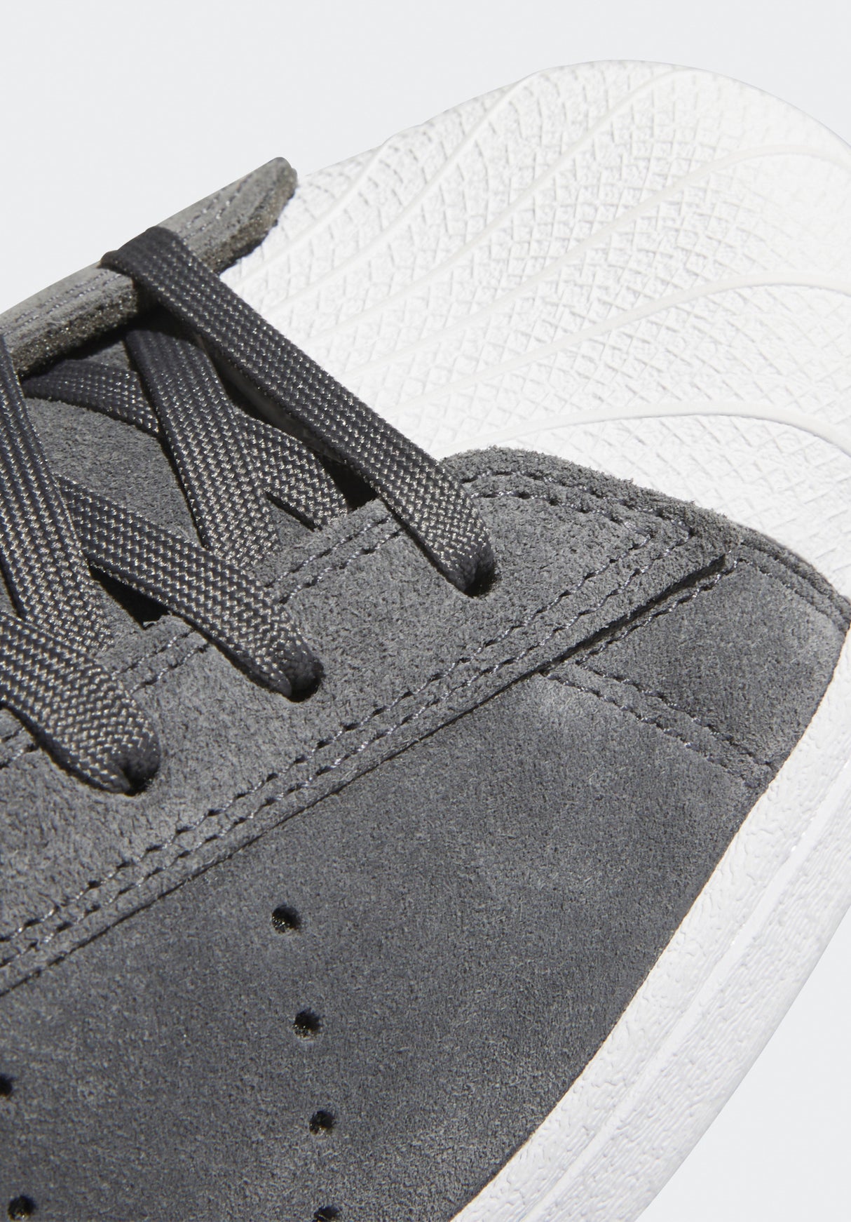 Superstar ADV grey-coreblack-white Closeup1