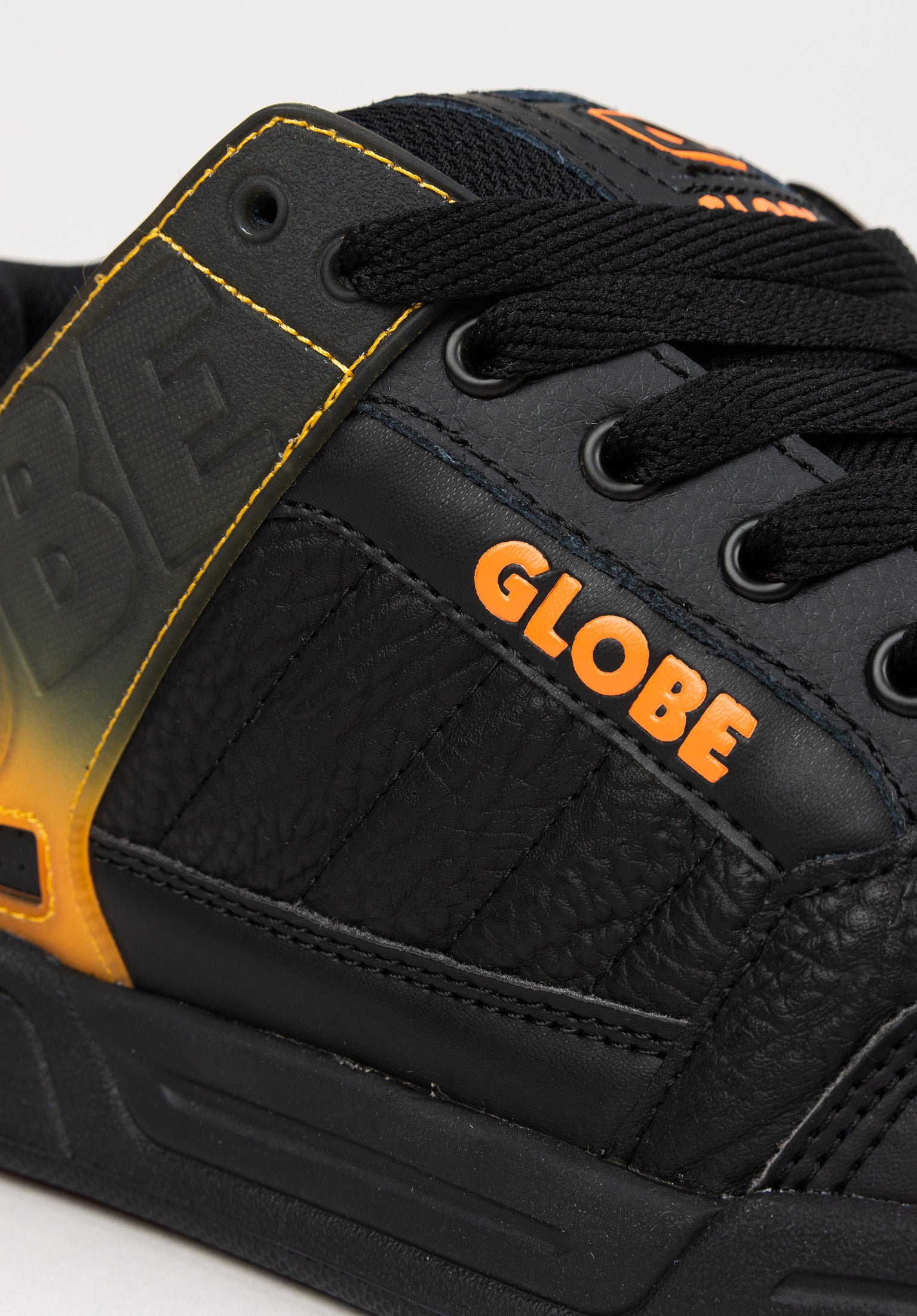 Tilt Globe Chaussures Homme en black-orange-fade pour Homme – TITUS